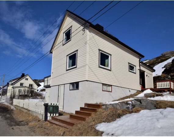 Havoysund cabin boat