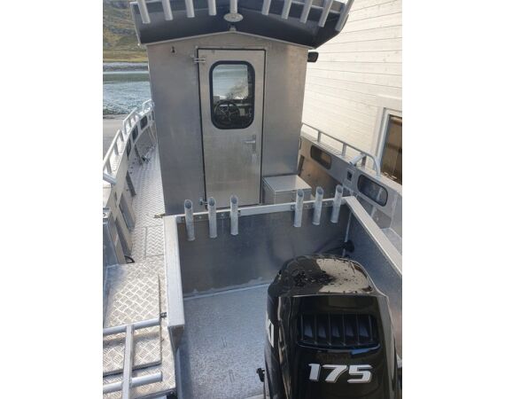 Havoysund cabin boat