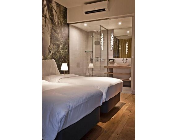 ULTIMATE FISHING EXPERIENCE