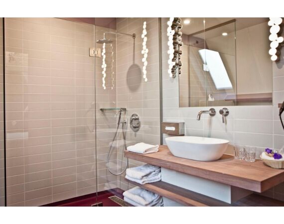 ULTIMATE FISHING EXPERIENCE