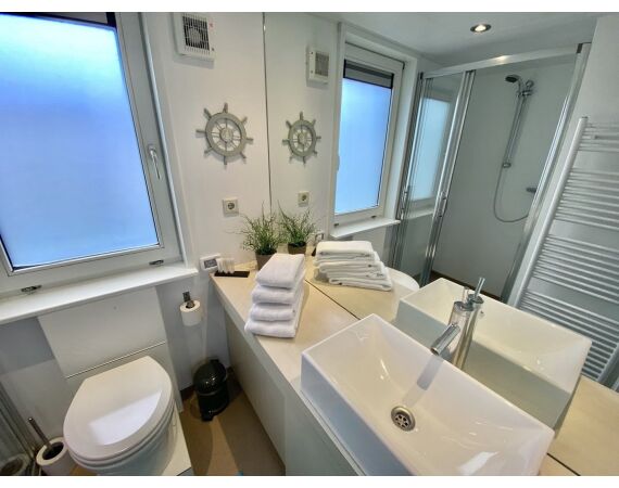 ULTIMATE FISHING EXPERIENCE