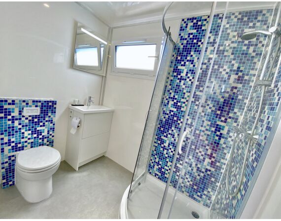 ULTIMATE FISHING EXPERIENCE