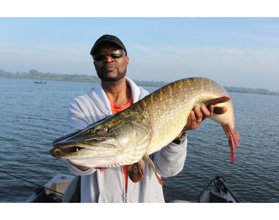 ULTIMATE FISHING EXPERIENCE