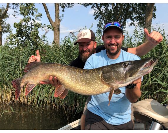 ULTIMATE FISHING EXPERIENCE