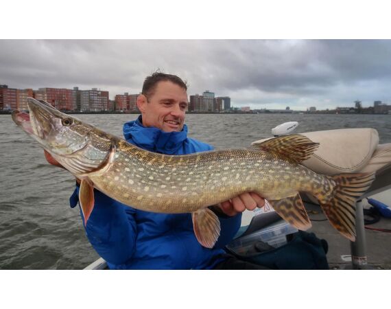 ULTIMATE FISHING EXPERIENCE