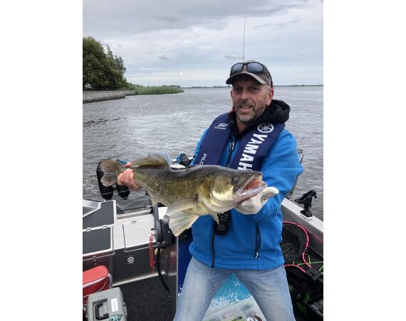 ULTIMATE FISHING EXPERIENCE