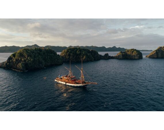 Indonesia Live aboard