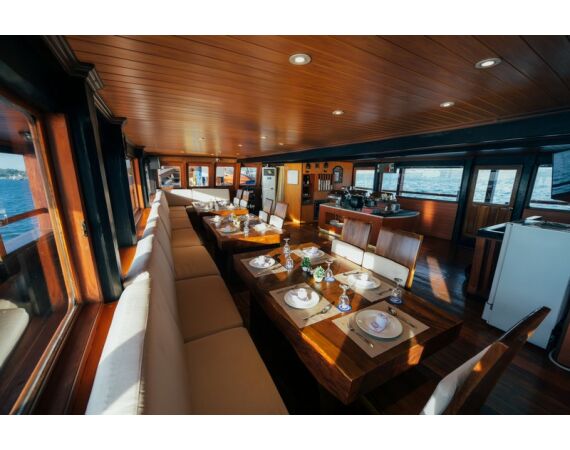 Indonesia Live aboard