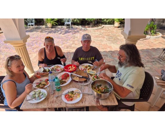 Spanish bellyboat Black Bass